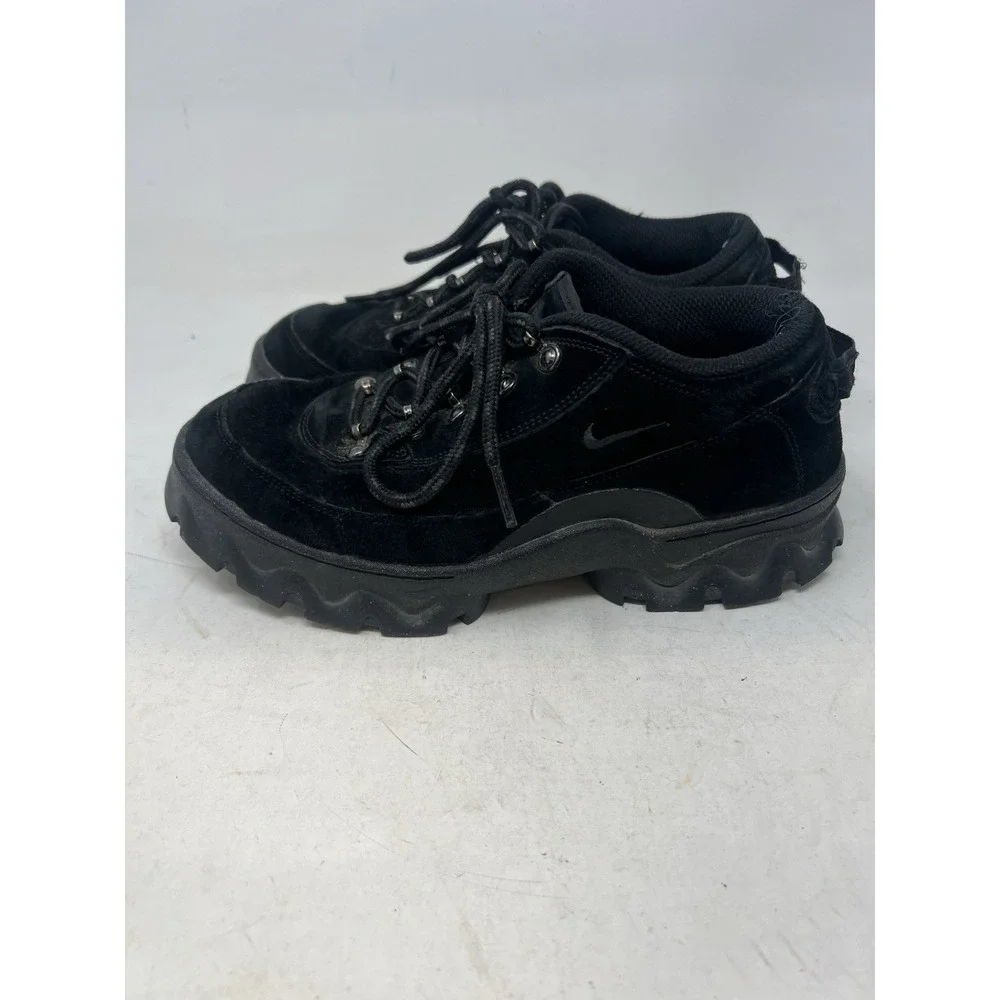Nike  Lahar Low 'Triple Black' DB9953-001 Women's Shoes‎ Size 8